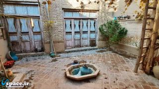 نمای حیاط اقامتگاه سنتی آقا ماشاالله - نظنز